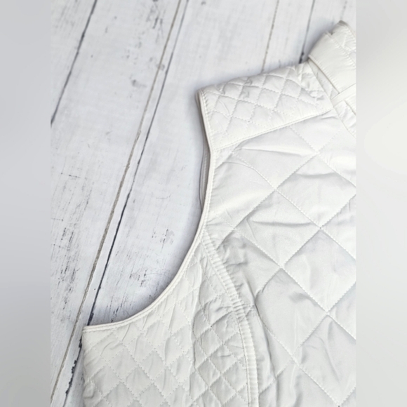 Crown & Ivy White Quilted Puffer Vest Gold Zip up w/ Zip Pockets Collar Size XXL - Picture 13 of 16